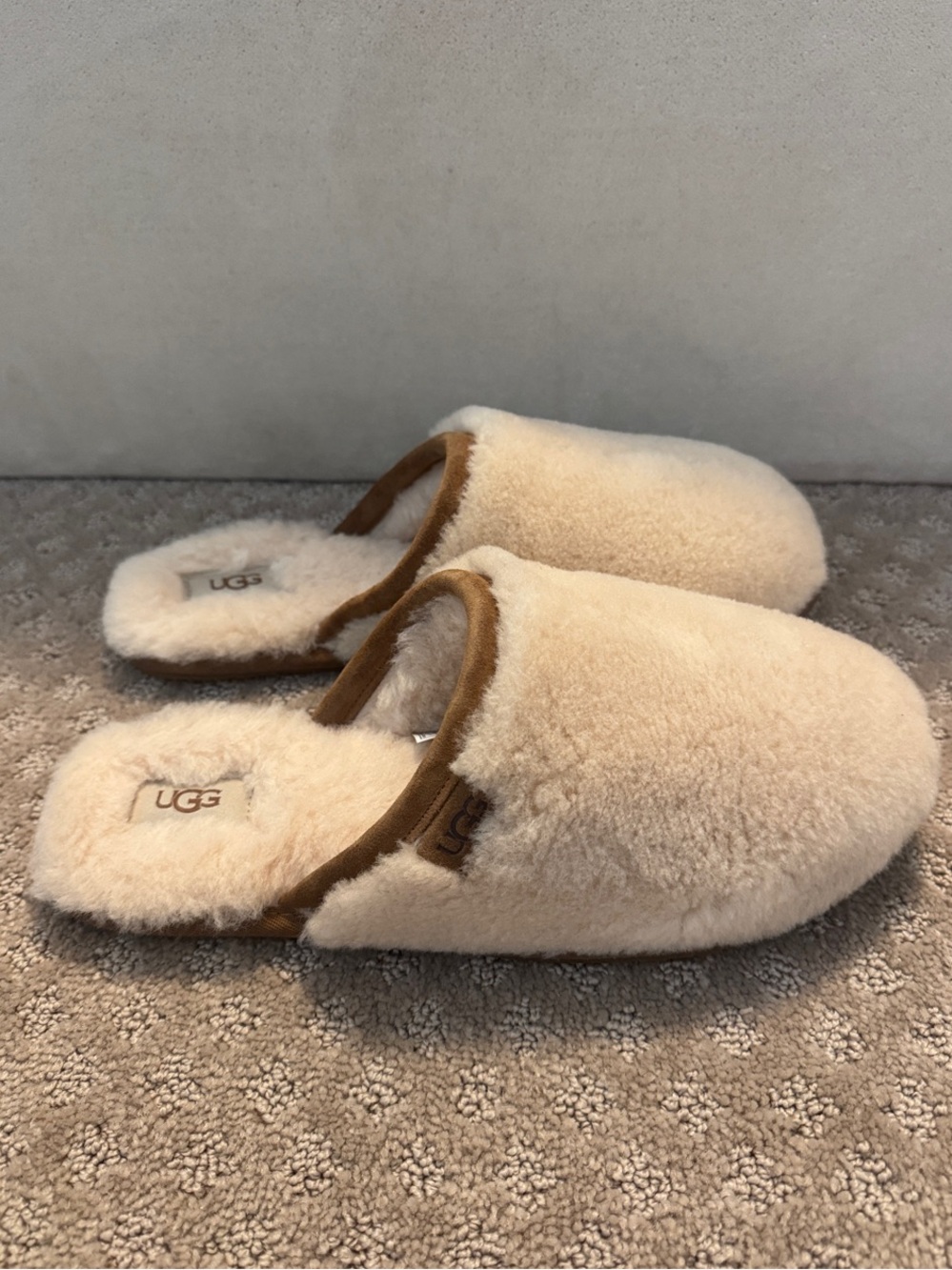 UGG Women's Plush Shearling Slide Slippers in Cream and Brown Trim